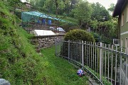 14 Proseguo tra le case